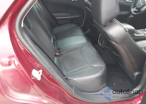 2015 Chrysler 300C z USA, uszkodzony, nr VIN 2C3CCAEG8FH832971